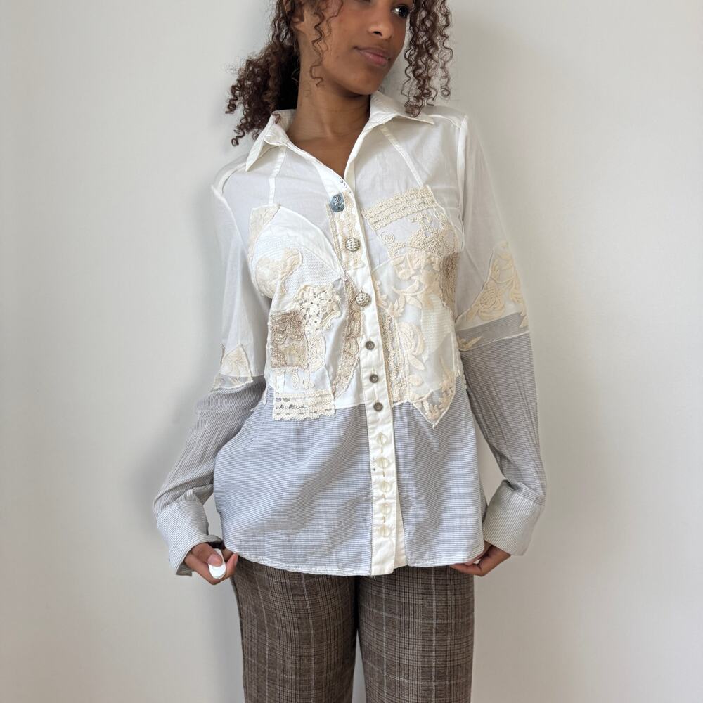 Vintage Italian patchwork lace & cotton appliqué button-down blouse (Medium)